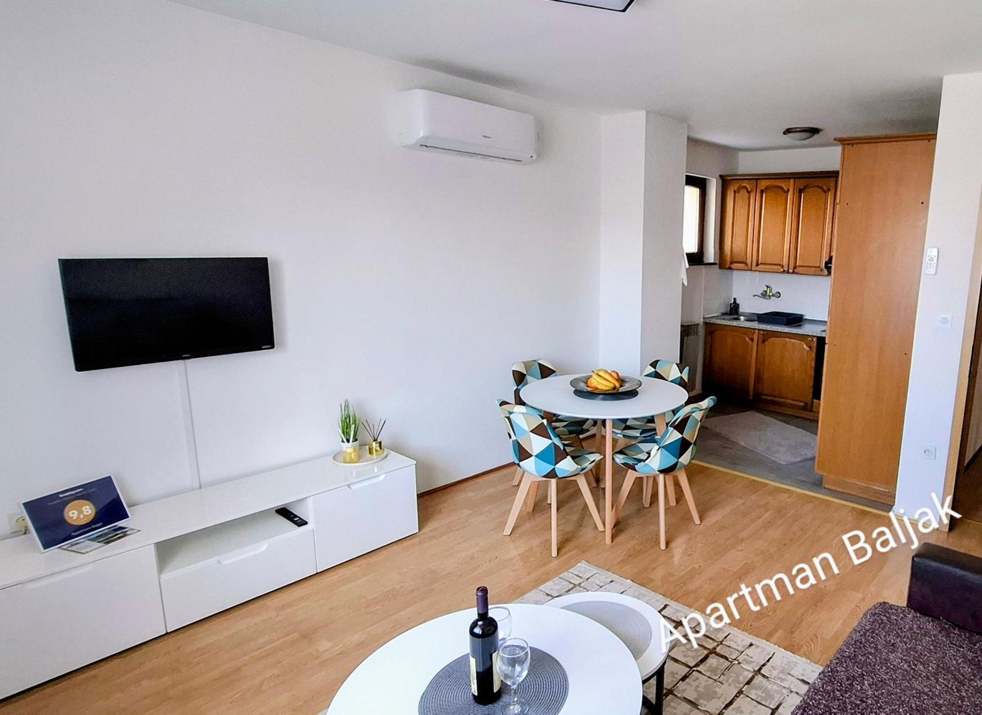 Apartman Baljak ليفنو المظهر الخارجي الصورة